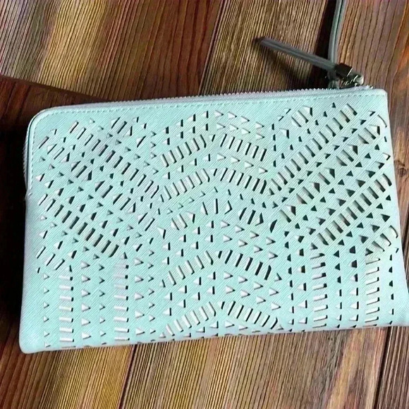 Stella & Dot Light Blue Clutch - Picture 2 of 12